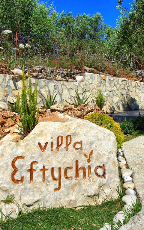 Villa Eftychia: Utendørs