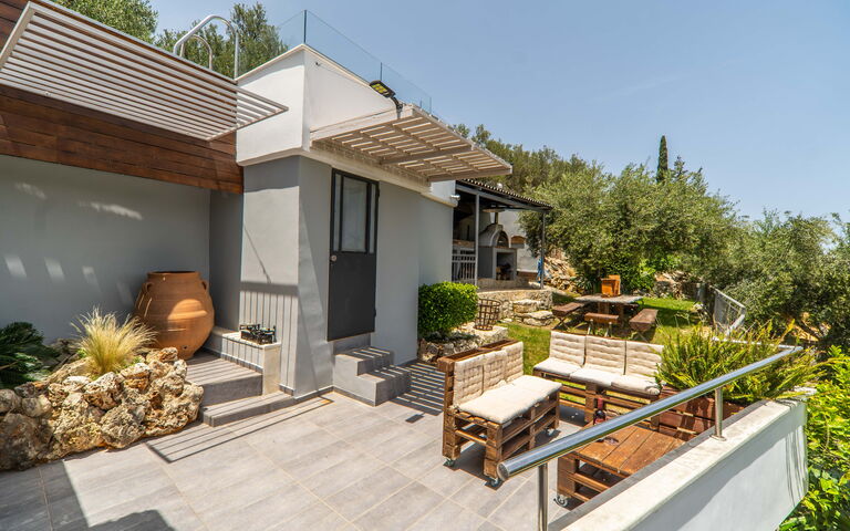 Villa Eftychia: Balkong / terrasse / uteplass, Utendørs