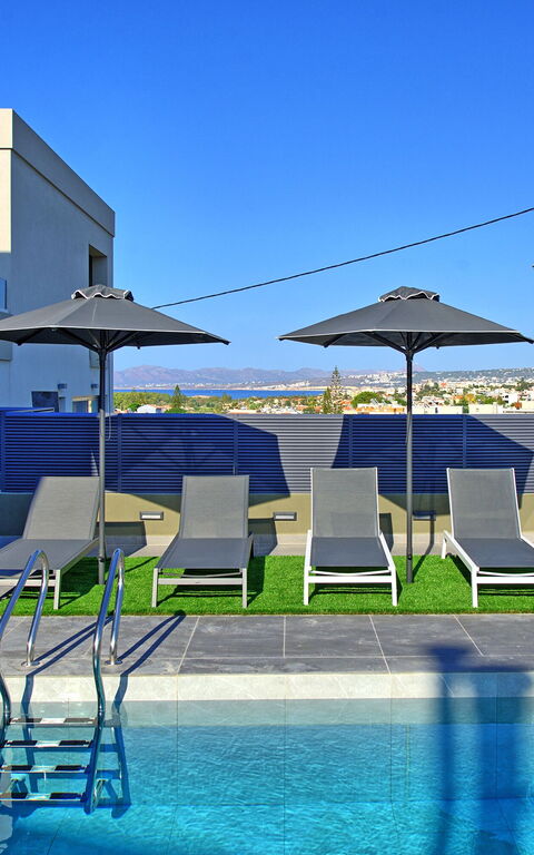 Villa Maripol: basseng, Hage, Utendørs