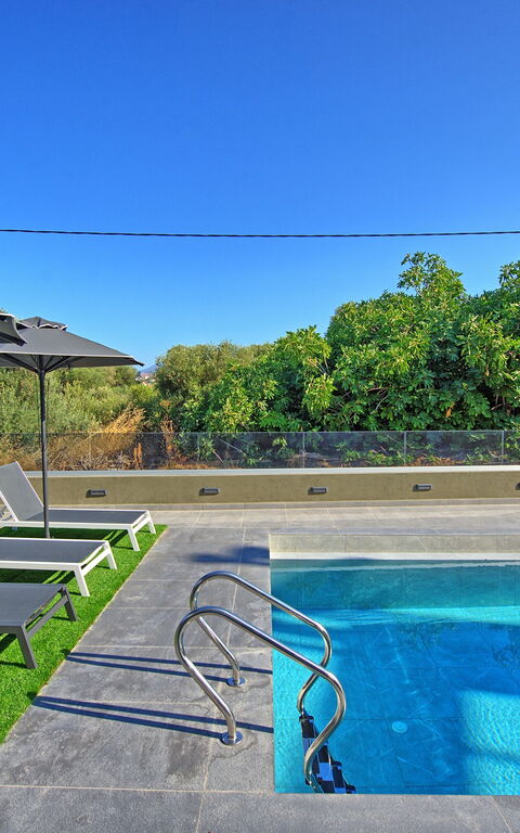 Villa Maripol: basseng, Hage, Sommer, Utendørs