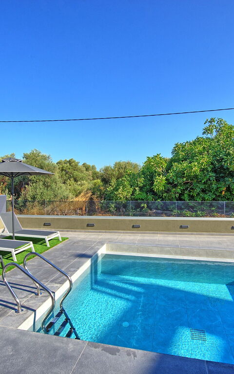 Villa Maripol: basseng, Hage, Utendørs