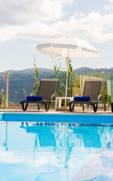 Villa Dinos: basseng