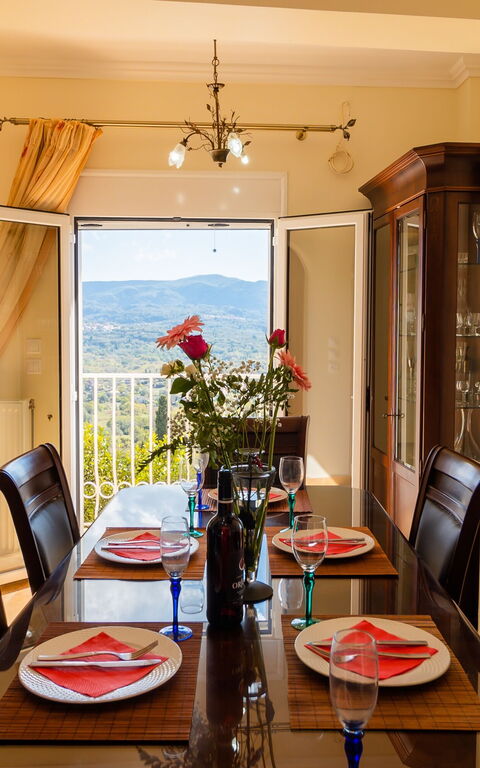 Villa Dinos: Lunsjrom