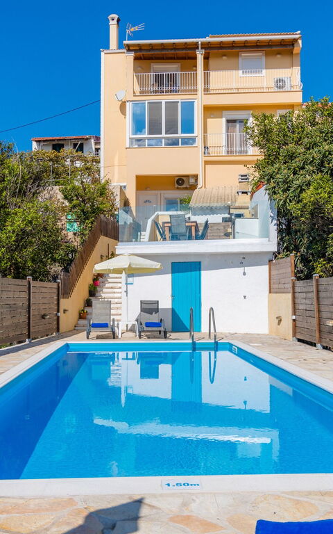 Villa Dinos: basseng