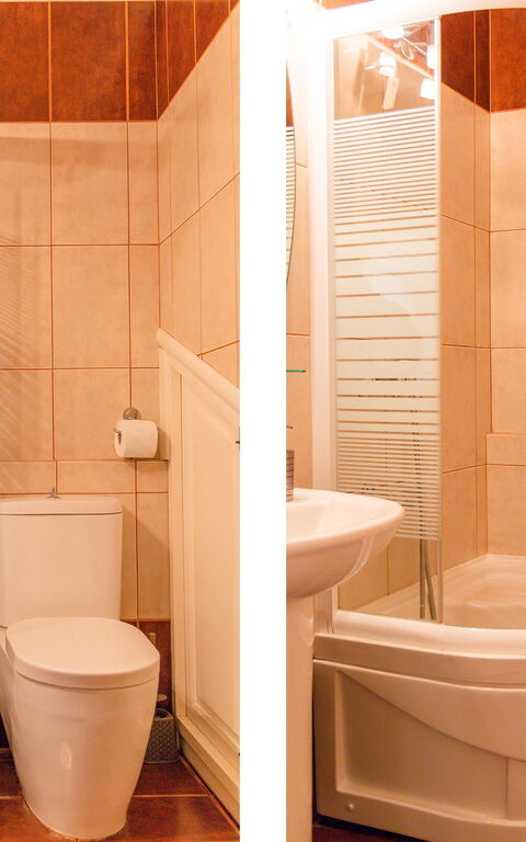 Villa Dinos: Baderom