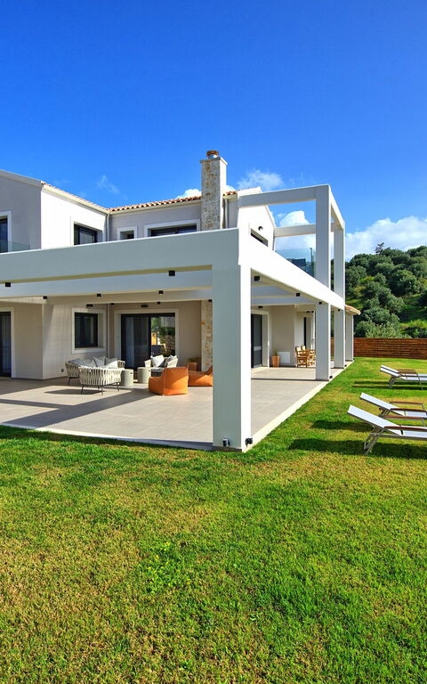 Villa Ebellina: basseng, Hage, Utendørs