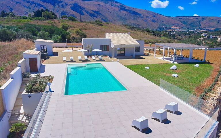 Villa Etesiae: basseng