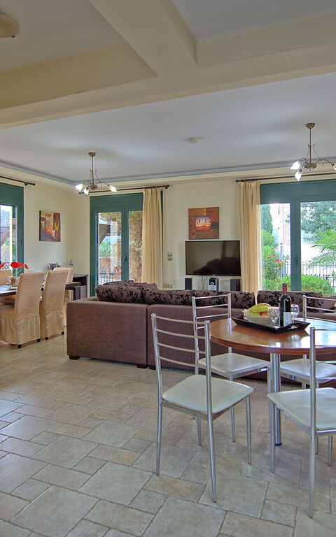 Villa Koules: Kjøkken