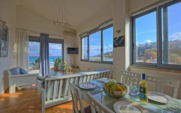 Feriebolig Emmanouela: Lunsjrom, Stue