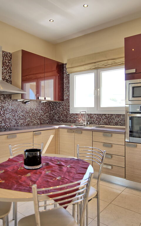 Beach Villa Christina: Kjøkken, Lunsjrom