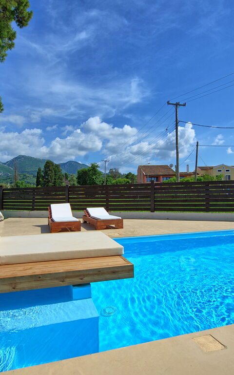 Beach Villa Christina: basseng