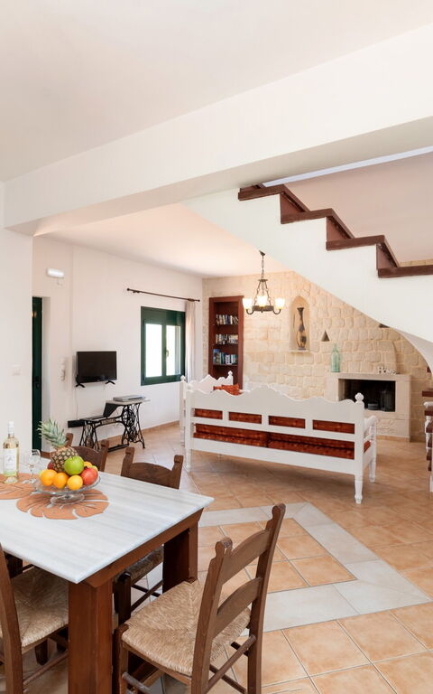 Villa Elia: Lunsjrom, Stue