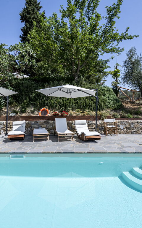 San Guido: basseng, Utendørs