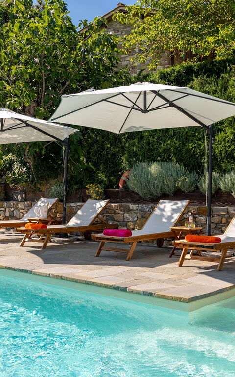 San Guido: basseng, Utendørs