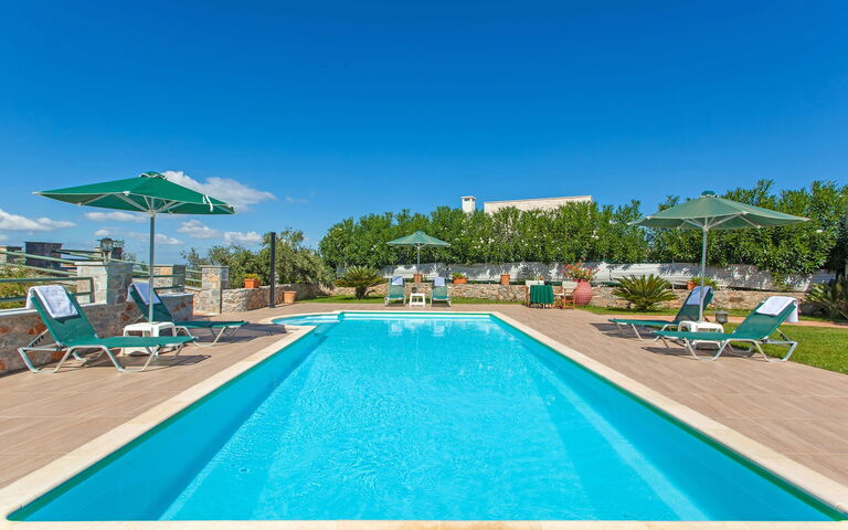 Villa Antina: basseng, Hage, Utendørs