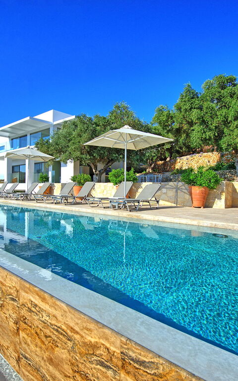 Villa Bluewhite: basseng, Hage, Sommer, Utendørs