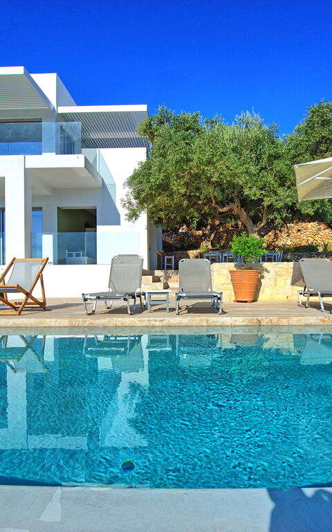 Villa Bluewhite: basseng, Hage, Sommer, Utendørs