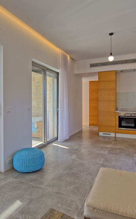 Villa Bluewhite: Kjøkken, Stue