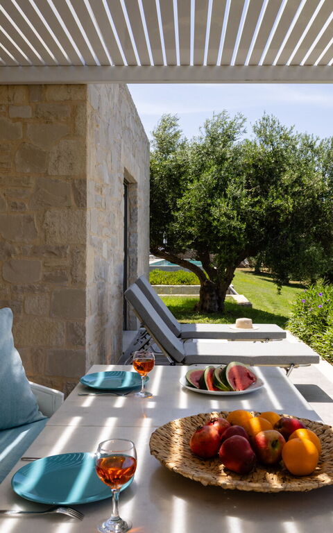 Villa Bluewhite: Balkong / terrasse / uteplass, Utendørs