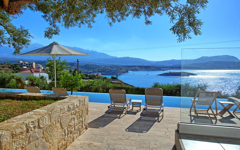 Villa Bluewhite: basseng, Hage, Sommer, Utendørs, Visningar