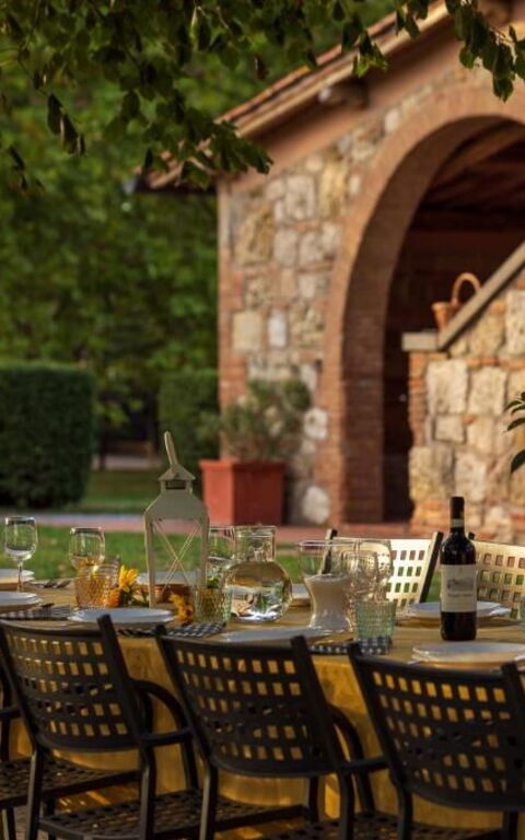 Palazzo Bello: Hage, Utendørs