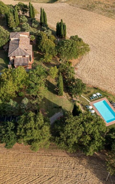 Palazzo Bello: basseng, Utendørs