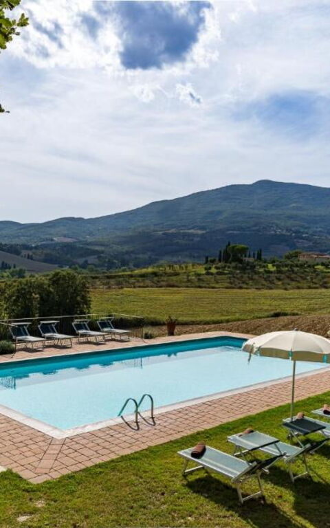 Palazzo Bello: basseng, Utendørs