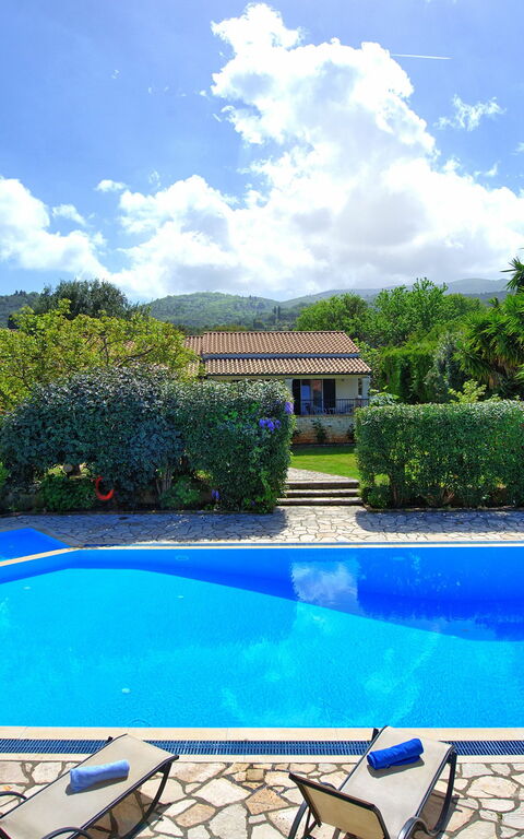 Votana House: basseng