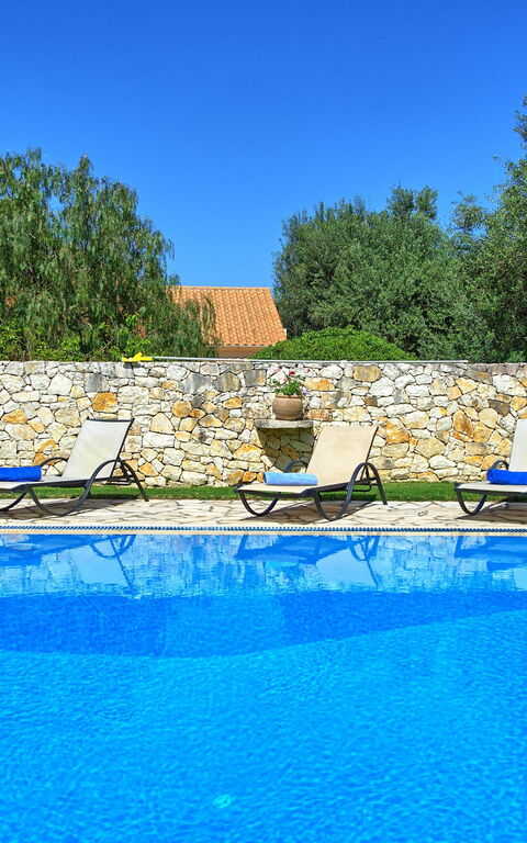 Votana House: basseng