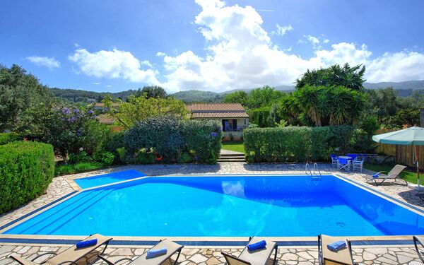 Votana House: basseng