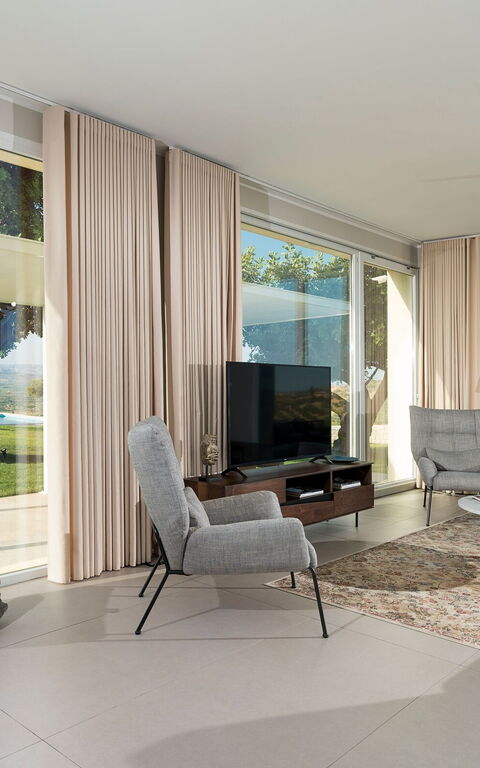 Villa Colleverde: Kjøkken, Lunsjrom, Stue