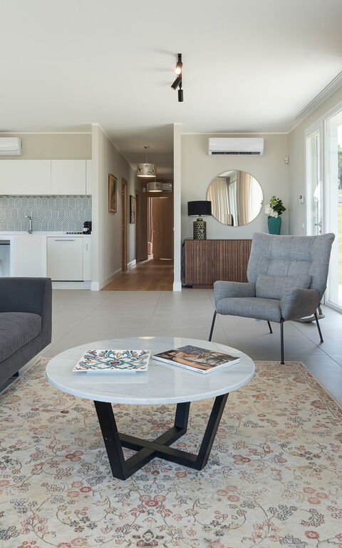 Villa Colleverde: Kjøkken, Lunsjrom, Stue