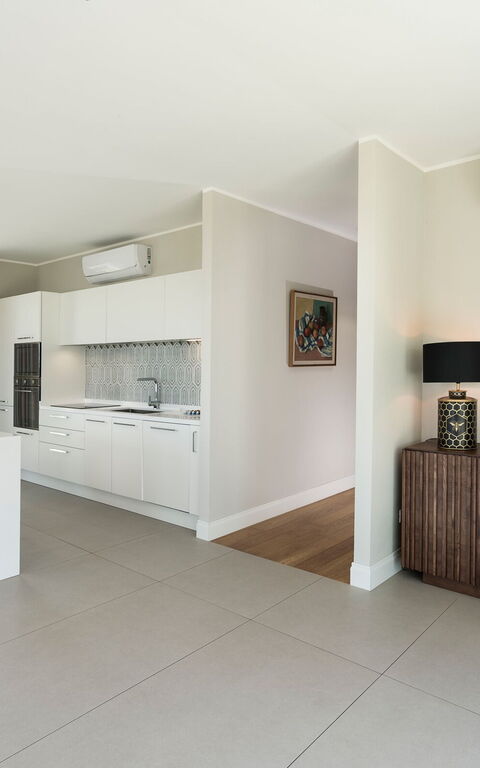 Villa Colleverde: Kjøkken, Lunsjrom, Stue