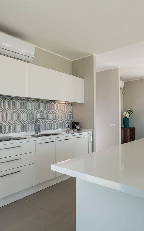 Villa Colleverde: Kjøkken, Lunsjrom, Stue