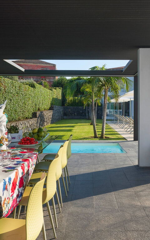 Villa Greta: Balkong / terrasse / uteplass, Hage