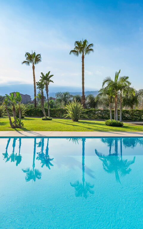 Villa Greta: basseng, Hage, Visningar