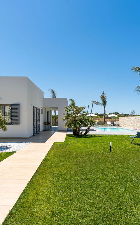 Villa Nica: Eksteriør, Hage