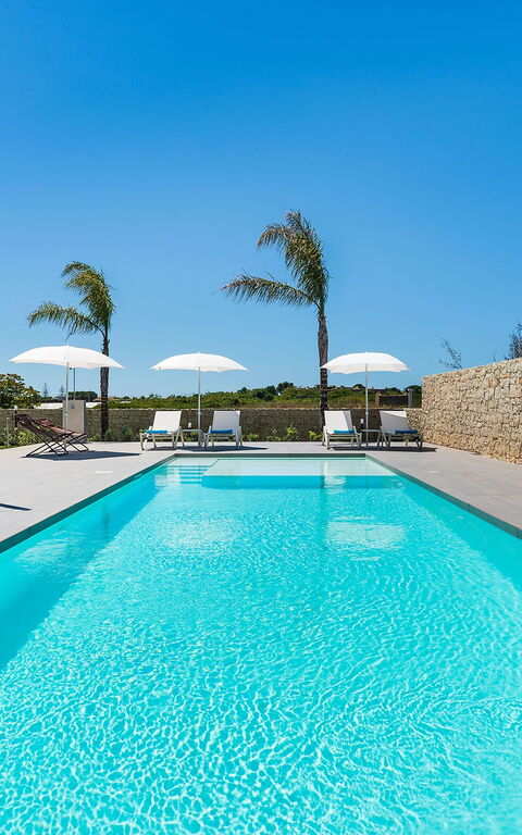 Villa Nica: basseng, Utendørs