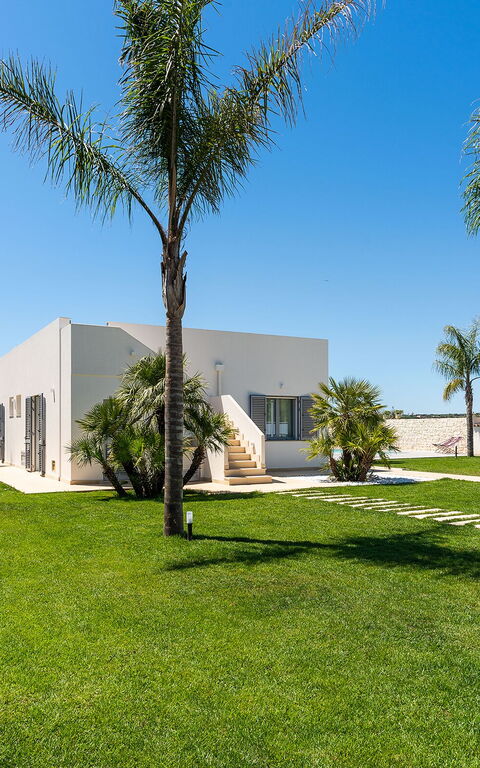 Villa Nica: Eksteriør, Hage