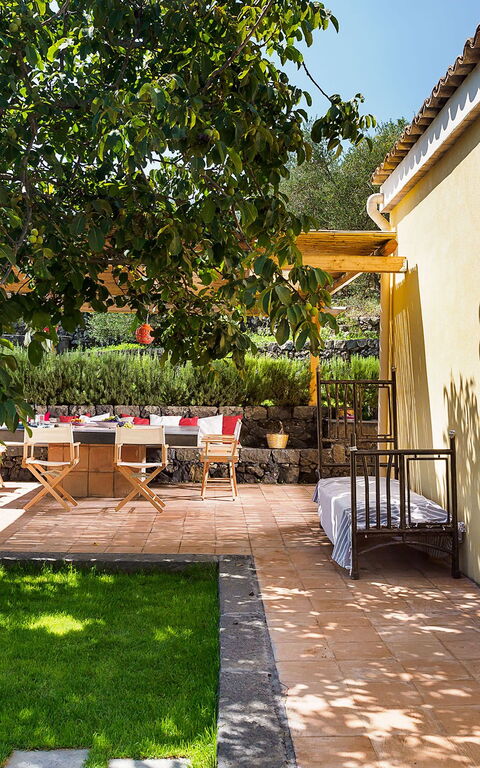 Villa Nerello: Balkong / terrasse / uteplass, Utendørs