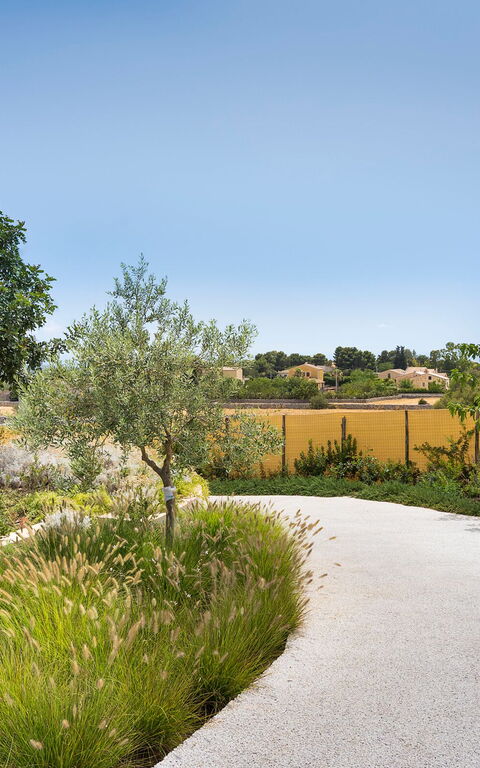 Villa Meravilla: Hage, Hovedinngang, Utendørs