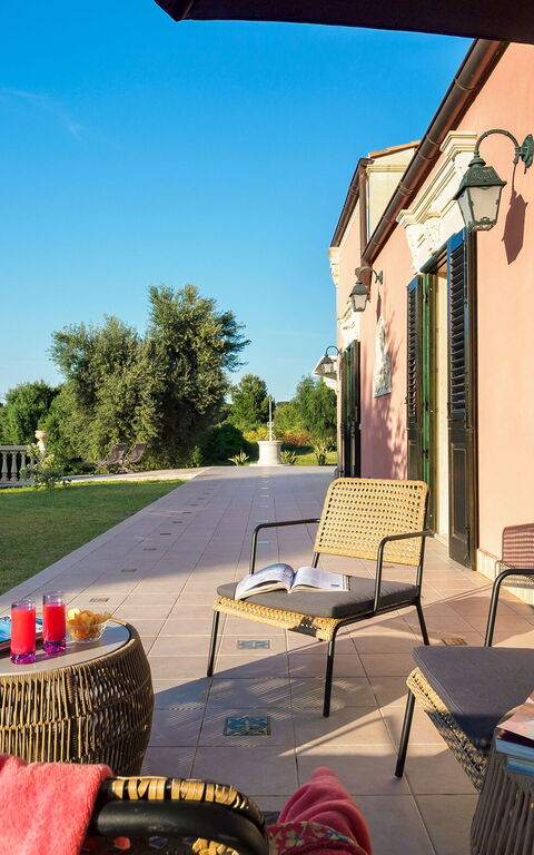 Villa Girasole: Eksteriør, Utendørs