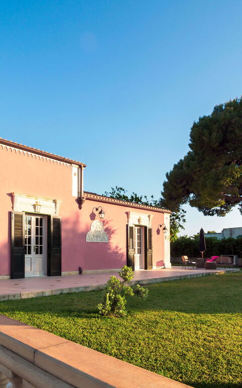 Villa Girasole: Hage, Hovedinngang