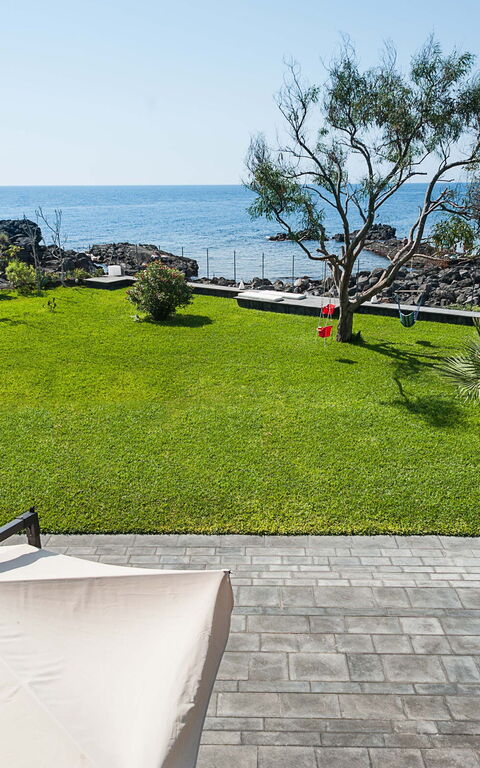 Galatea: Hage, Sommer, Utendørs, Visningar