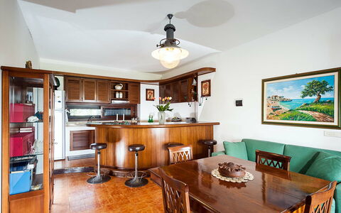 Feriebolig Lampara: Kjøkken, Lunsjrom, Stue