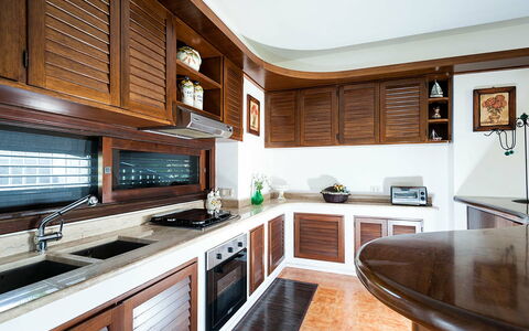 Feriebolig Lampara: Kjøkken, Lunsjrom, Stue