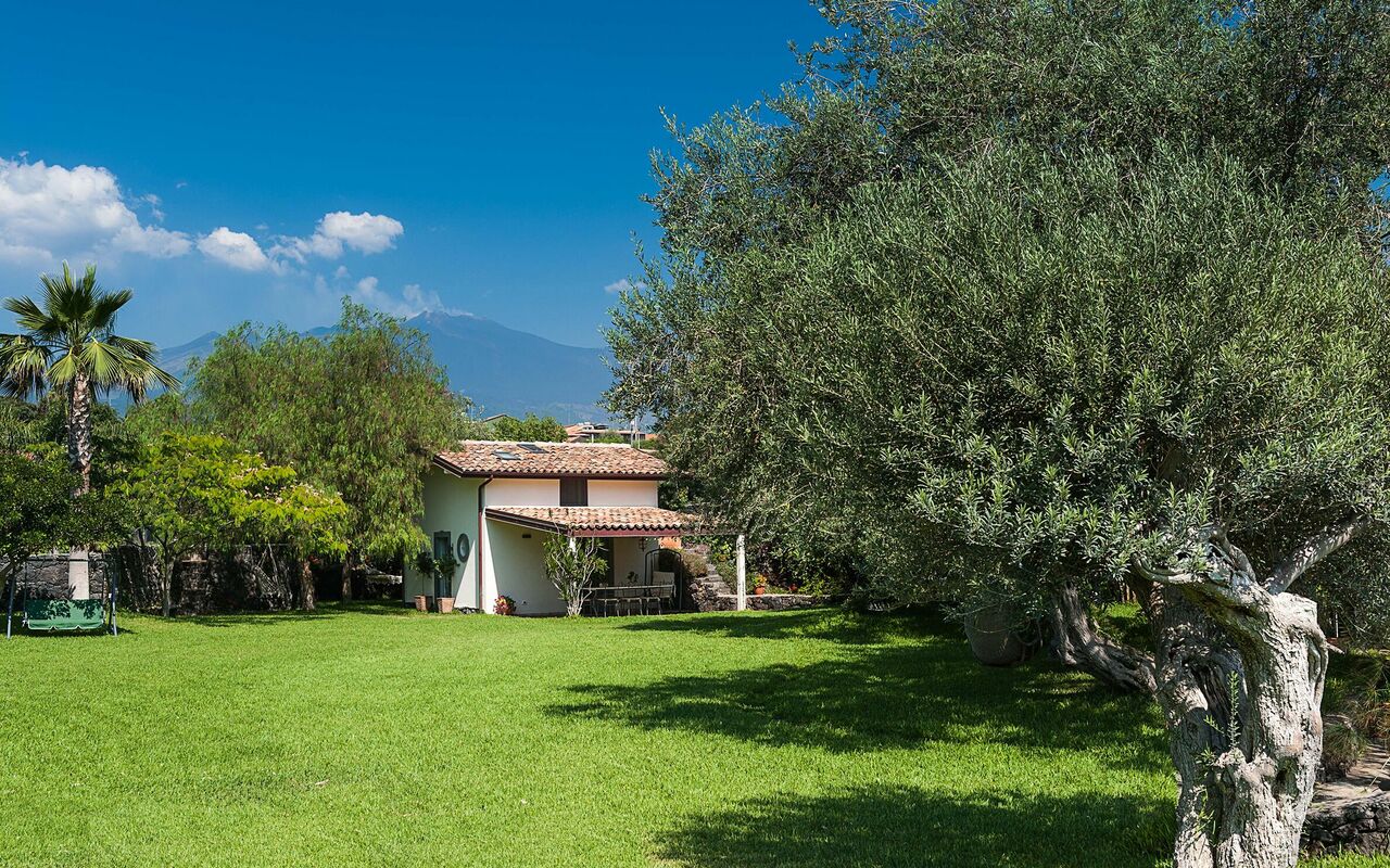 Feriebolig Casetta: Hage