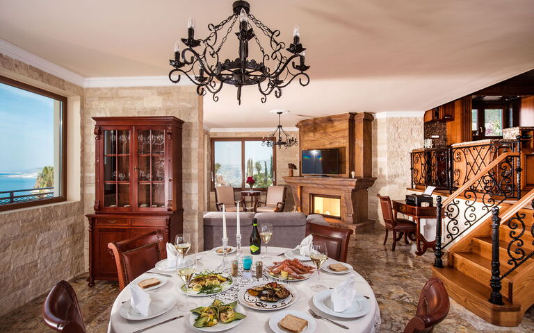 Villa Bella Mare: Lunsjrom, Stue