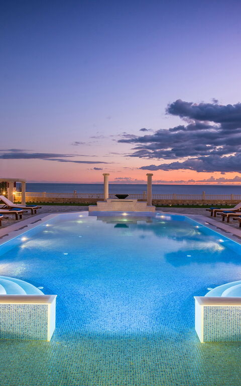 Villa Kalliste: basseng