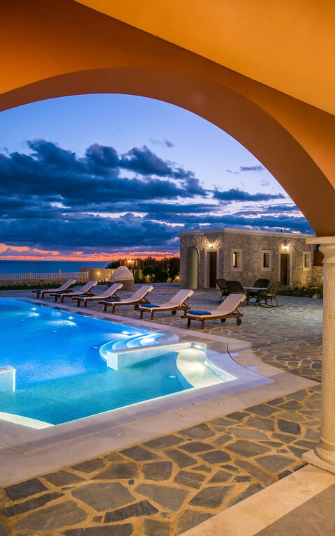 Villa Kalliste: basseng